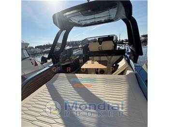 Cranchi A 32 Luxury Tender