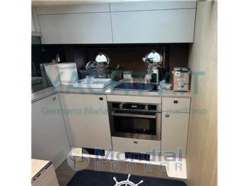 Cranchi M44 HT