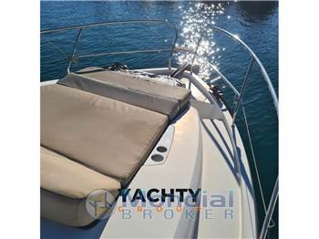Sealine C330