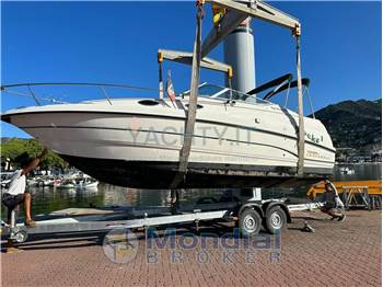 Chaparral Signature 240