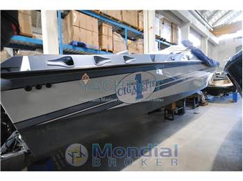 Cigarette R.T. 38' Top Gun