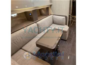 Cranchi M44 HT