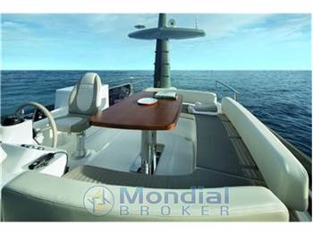 Azimut Magellano 53