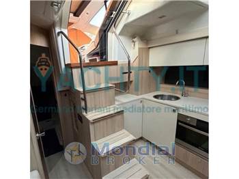 Cranchi M44 HT