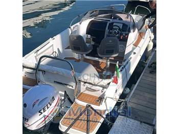 Jeanneau Cap Camarat 5.5 WA Serie 2