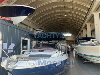 Jeanneau Cap Camarat 5.5 WA Serie 2