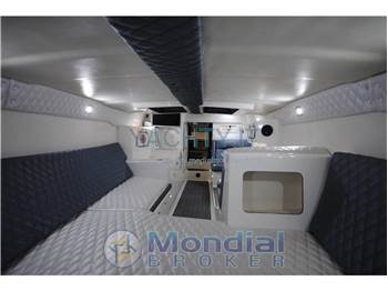 Cigarette R.T. 38' Top Gun