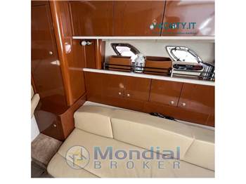 Sea Ray 335 Sundancer