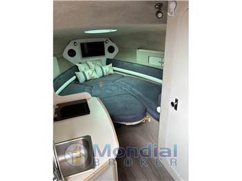 Four Winns Vista 258