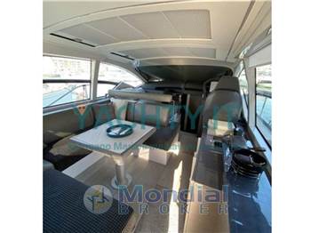 Pershing 5X