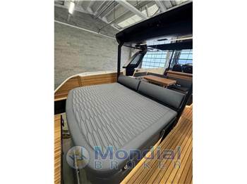 Cranchi A46 Luxury Tender
