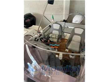 Jeanneau Cap Camarat 5.5 WA Serie 2