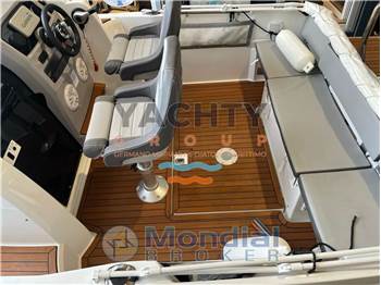 Jeanneau Cap Camarat 5.5 WA Serie 2