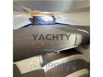 Nuova Jolly PRINCE 38 Sport Cabin