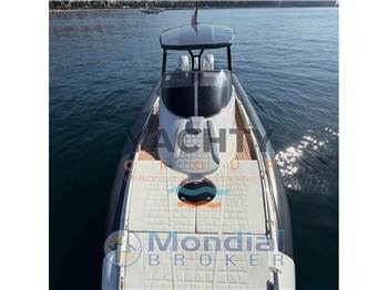 Nuova Jolly PRINCE 38 Sport Cabin