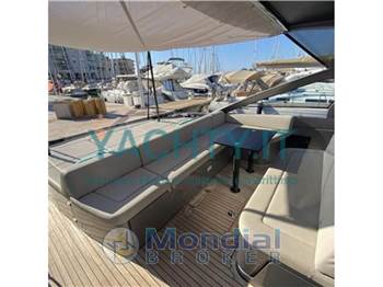 Pershing 5X