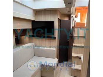 Cranchi M44 HT