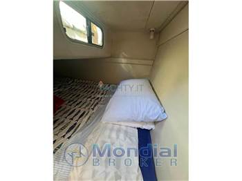 Chaparral Signature 240