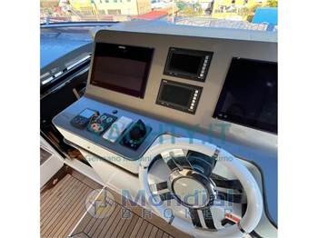 Azimut Grande 27 Metri