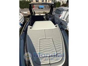 Cranchi A 32 Luxury Tender