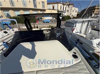 Cranchi A 32 Luxury Tender