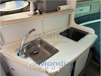 Four Winns Vista 258