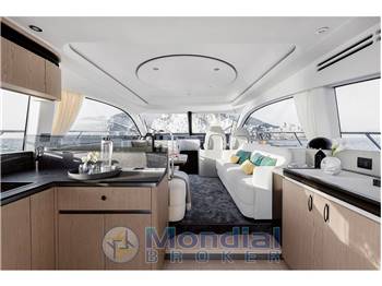 Azimut 53 Fly