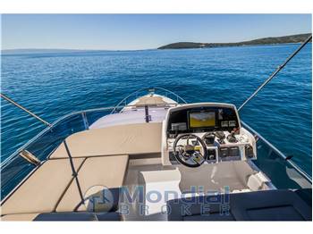 Sealine F430 Fly