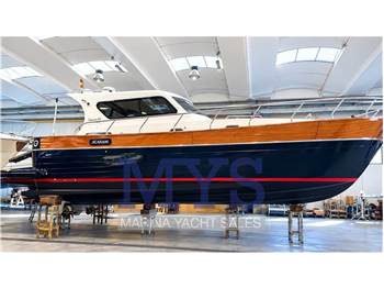 Di Donna SERAPO 42 CABIN HT