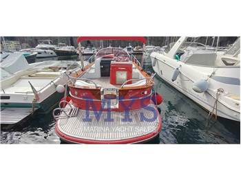Cantieri Venere 28 flash
