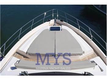 Cayman Yachts F520 NEW