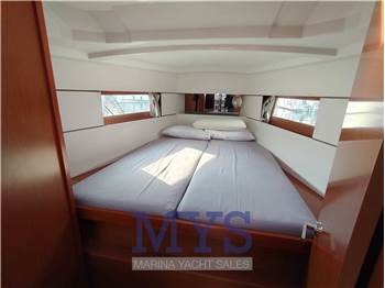 Beneteau OCEANIS 38.1