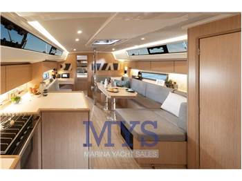 Bavaria C42