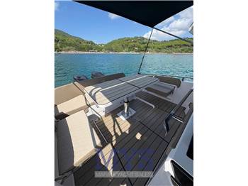 Ranieri International Next 330 LX