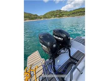 Ranieri International Next 330 LX