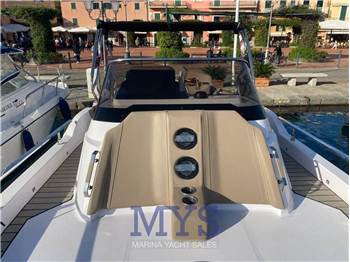 Ranieri International Next 330 LX