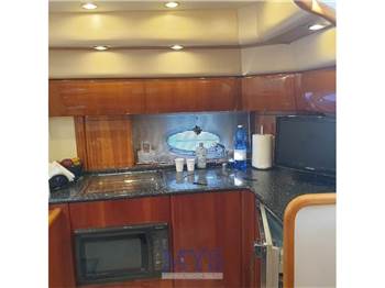 Princess Yachts V 42