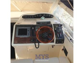 Princess Yachts V 42
