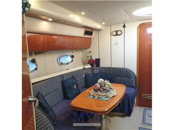 Princess Yachts V 42