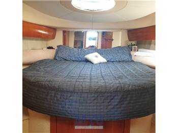 Princess Yachts V 42