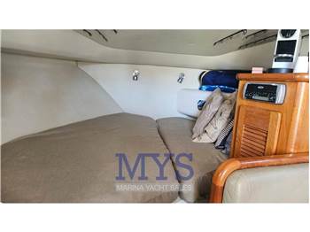 Pursuit Tiara 3100 Offshore