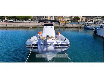 Nautica Gaglione Gagliò 92.5