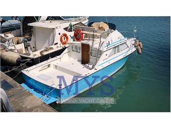 Bertram Yacht 28 Fly