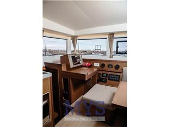 Lagoon 40