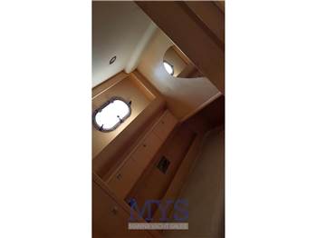 Di Donna SERAPO 42 CABIN HT