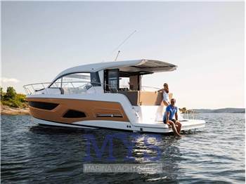 Sealine C390