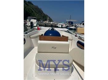 Navalplastica Gozzo 595