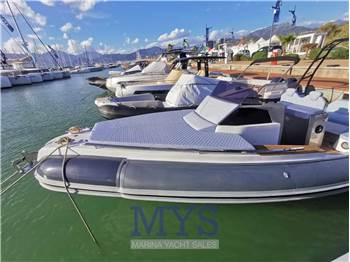 Python yacht 27s