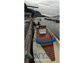 Boston Whaler 22 Outrage