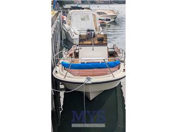 Boston Whaler 22 Outrage